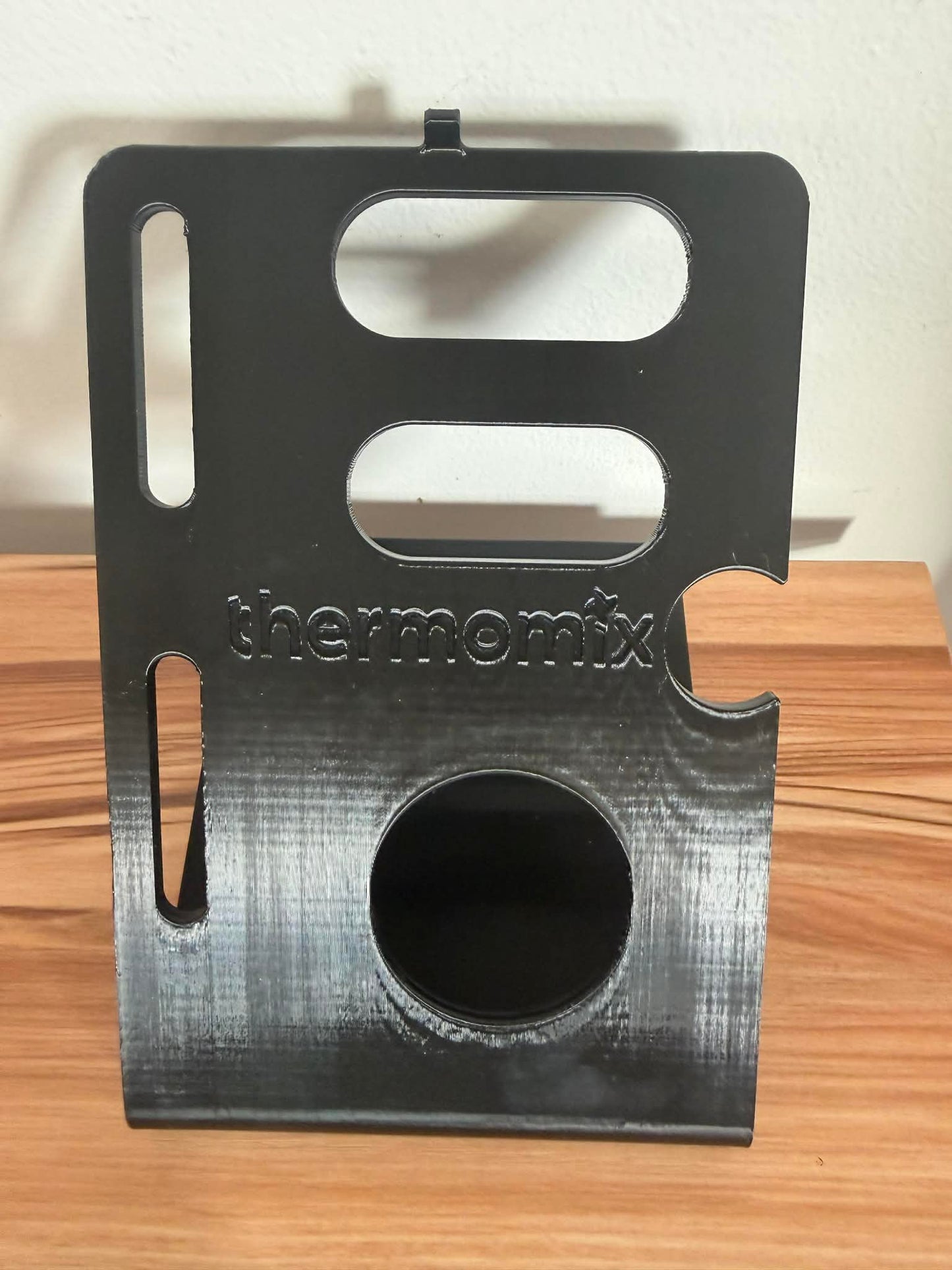 TM7 accessory stand