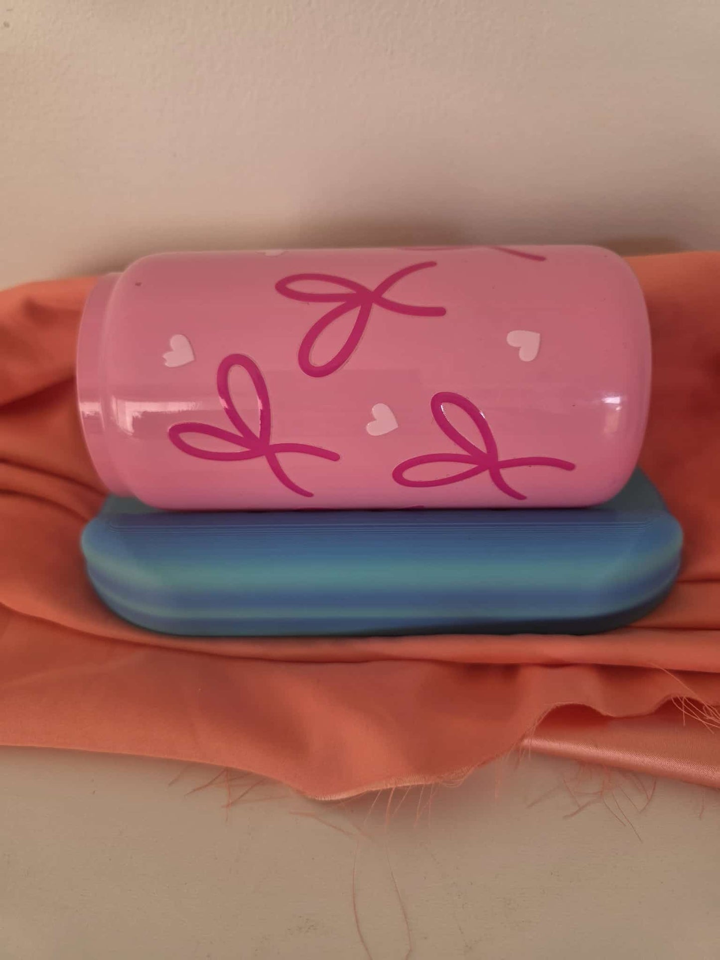 Cup cradles