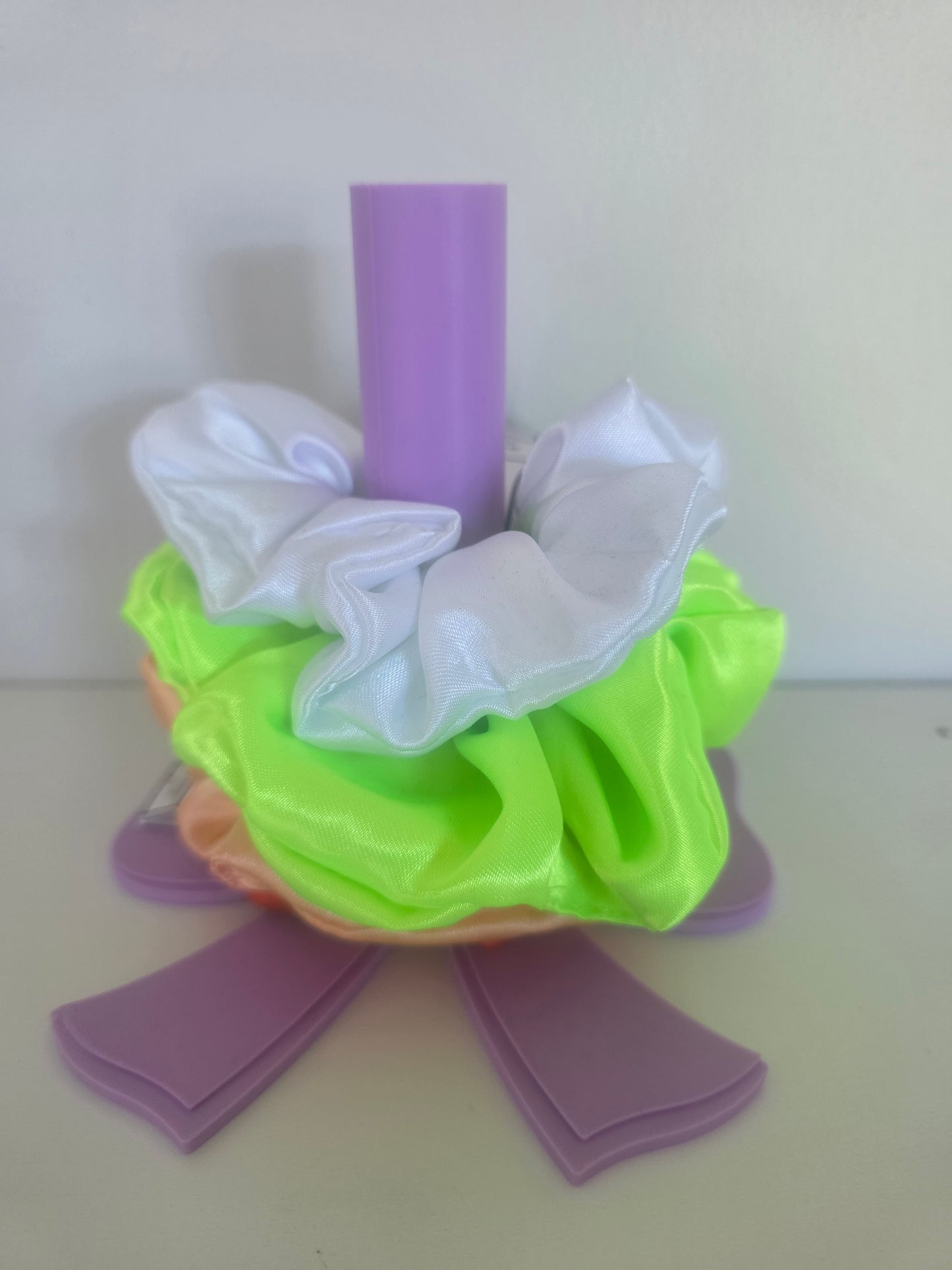 Scrunchie holder