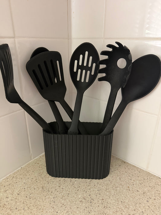 Kitchen utensil holder